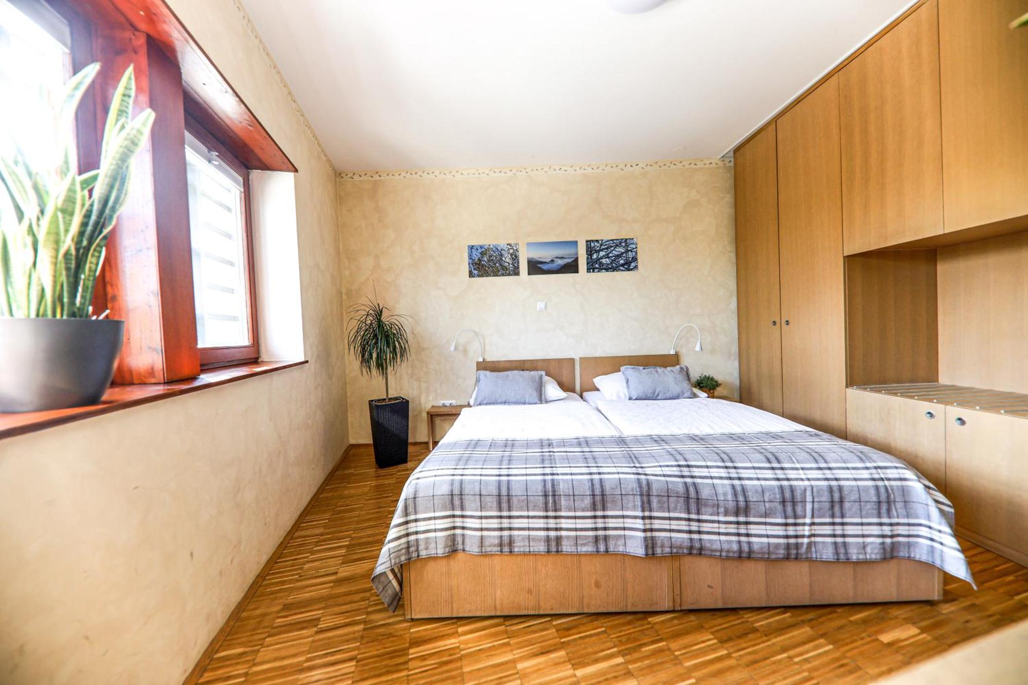 Hotel Celjska Koca Celje Bagian luar foto